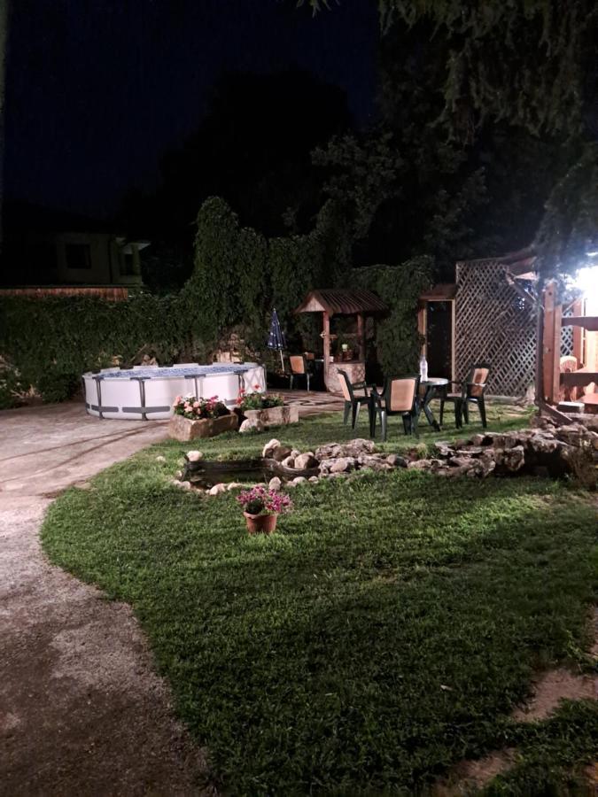 Къща За Гости -Хт Svilengrad Esterno foto